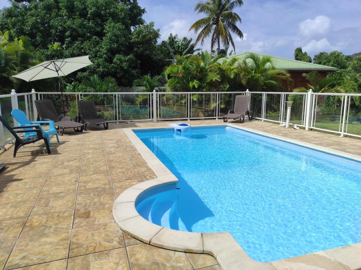 Le Tri Haut De Bellevue - Bungalow Colibri ปวงต์-นัวร์ ภายนอก รูปภาพ